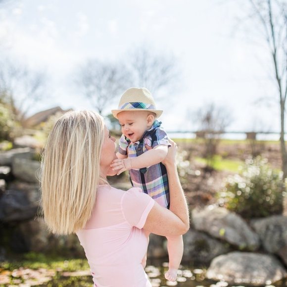 Meet your Posher, Andrea - Picture 1 of 1